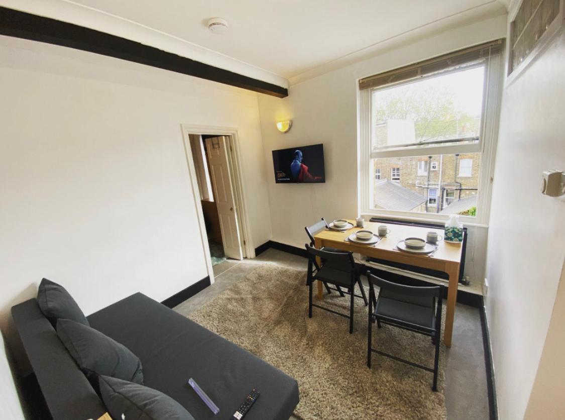 Complete 1 Bedroom Apartment With Wi-Fi, Kitchen, Tv In Heart Of Chiswick, London Exteriör bild